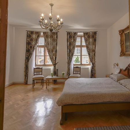 Illo Tempore - Ultracentral Apartment Сігішоара Екстер'єр фото