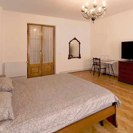 Illo Tempore - Ultracentral Apartment Сігішоара Екстер'єр фото