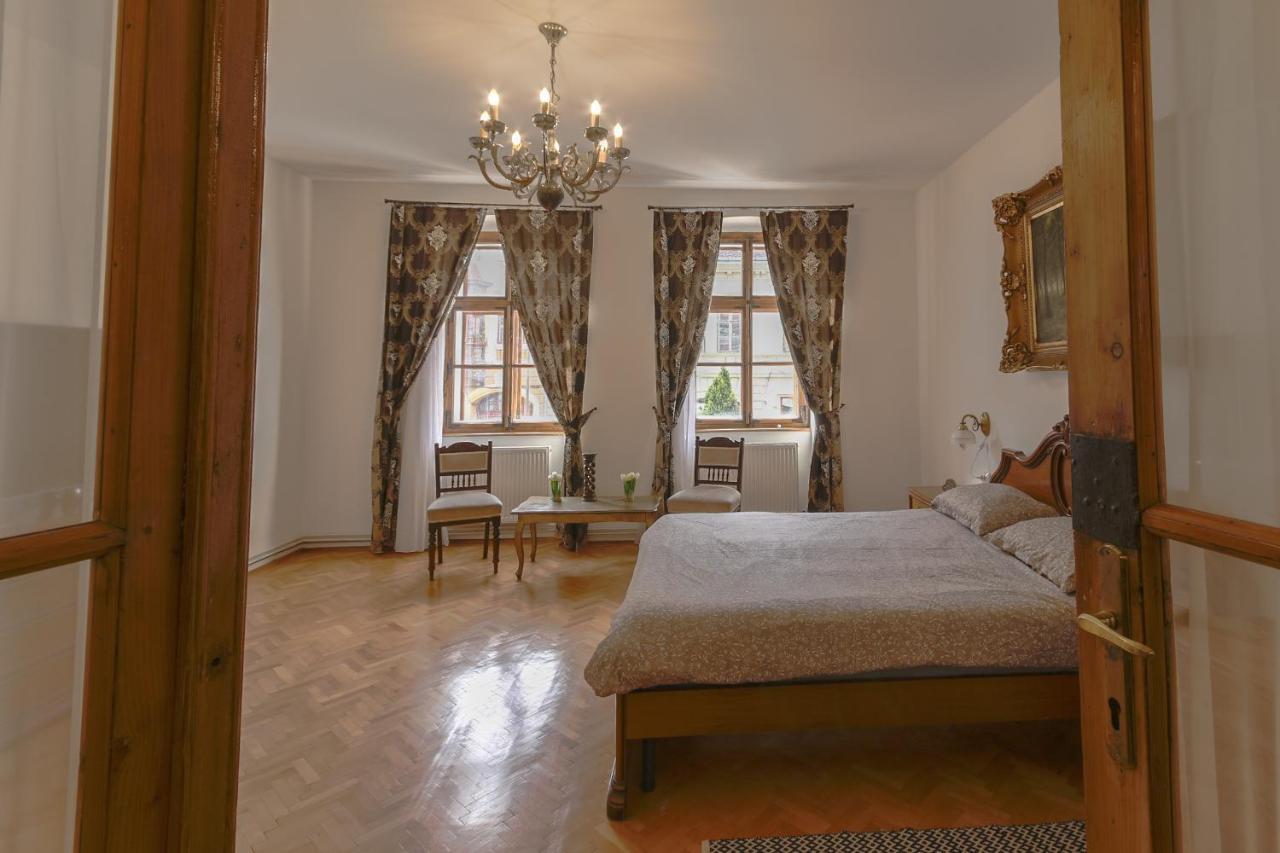 Illo Tempore - Ultracentral Apartment Сігішоара Екстер'єр фото