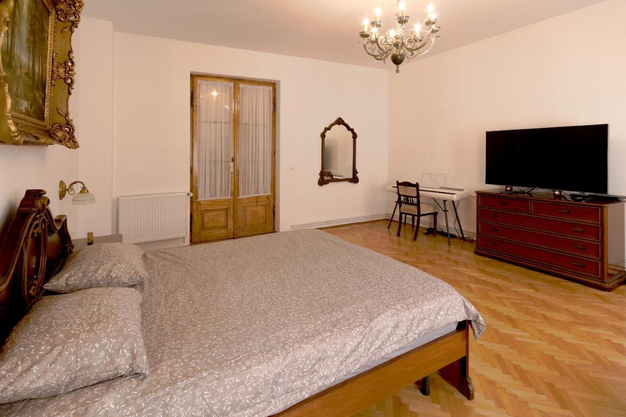 Illo Tempore - Ultracentral Apartment Сігішоара Екстер'єр фото